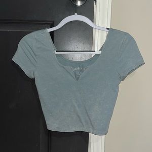 green aéropostale cropped baby tee